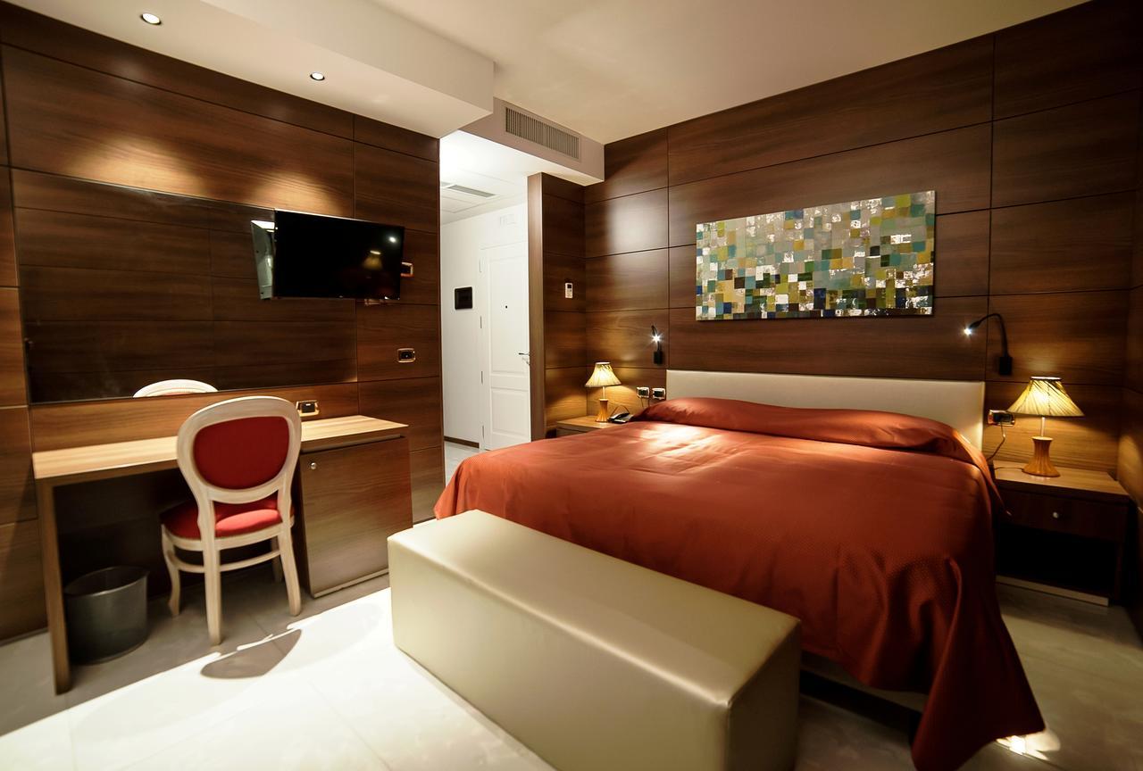 Family Center Hotel Atena Lucana Bagian luar foto
