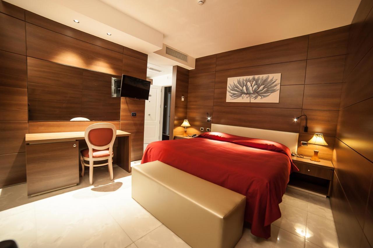 Family Center Hotel Atena Lucana Bagian luar foto